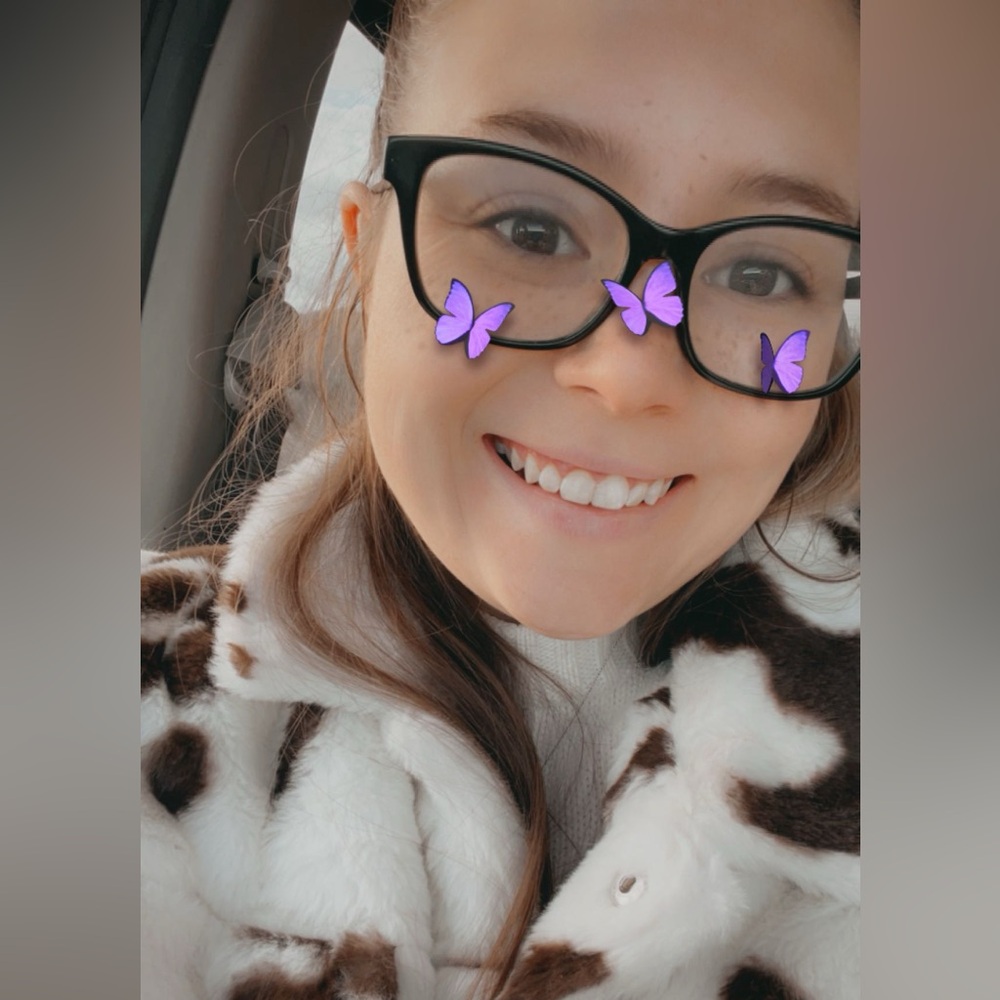 Meet your Posher, Amaley